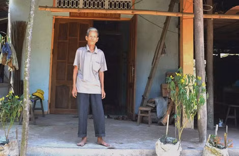 Dù có tên trong danh sách nhận bò, nhưng ông Biên không có bò nuôi.