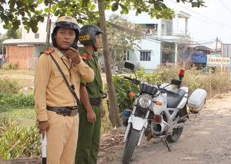 Lực lượng Công an Tây Ninh làm nhiệm vụ.