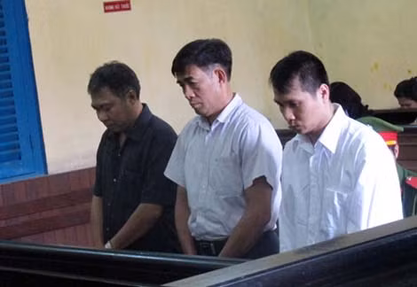 Các bị cáo tại tòa.