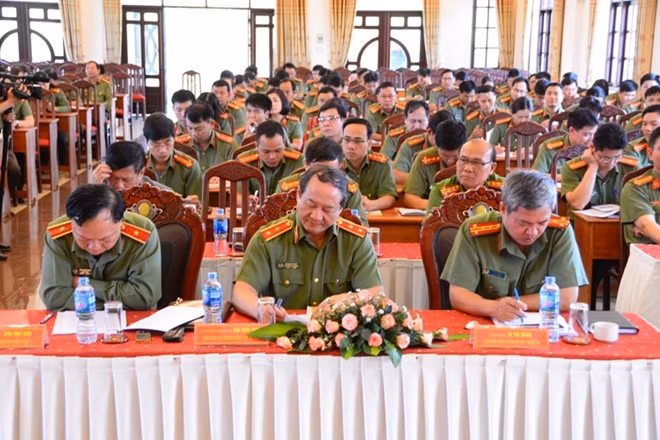 Các đại biểu tham dự hội nghị