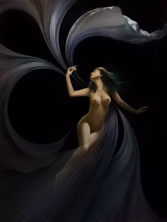 Tác phẩm ảnh gốc nhiếp ảnh gia Dương Quốc Định chụp nude art với người mẫu chính là vợ của ông