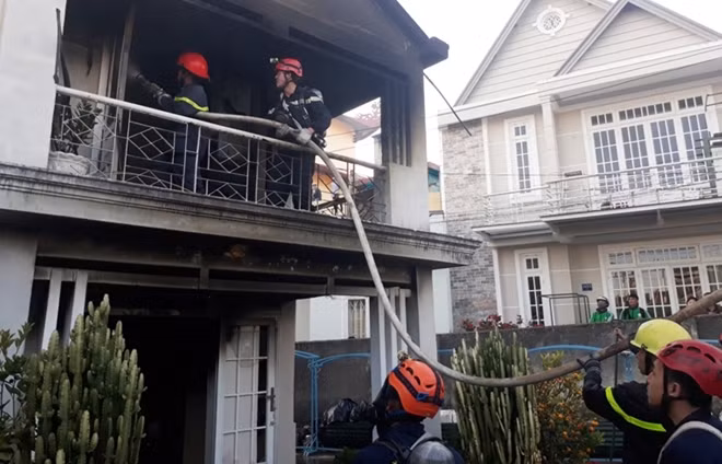 Lực lượng cứu hỏa đã kịp thời có mặt để chữa cháy