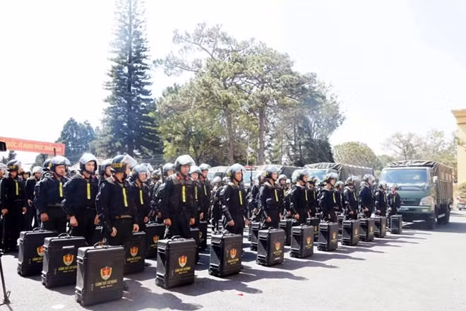 Lực lượng CSCĐ chuẩn bị lên đường làm nhiệm vụ