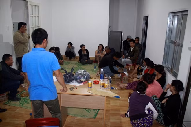 Các quý bà bị bắt tại hiện trường