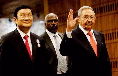 Chủ tịch nước Trương Tấn Sang và Chủ tịch Raul Castro.