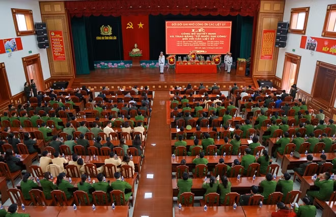 Quang cảnh buổi lễ
