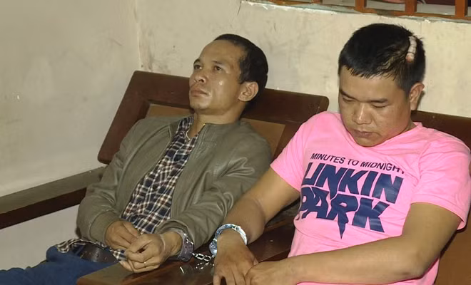 Các đối tượng bị bắt giữ tại hiện trường.