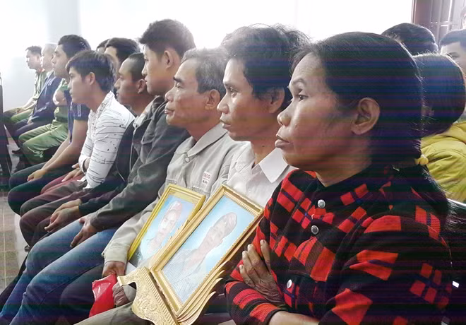 Người nhà bị hại tại phiên tòa.