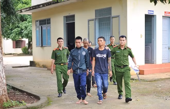 Các đối tượng bị bắt giữ tại cơ quan điều tra