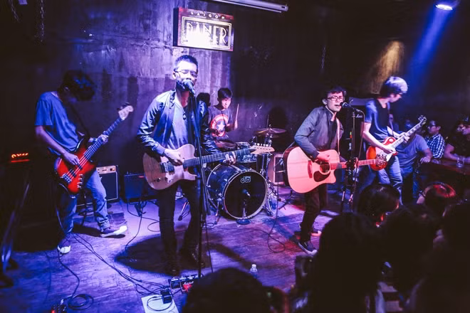 Album “Gấp” tiếp tục là những thể nghiệm mới sau 2 album trước.