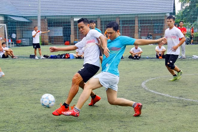 Một pha bóng kịch tính tại giải.