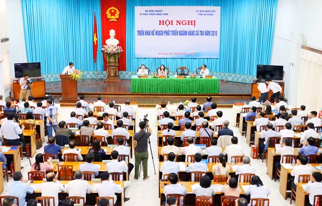 Các đại biểu tham dự Hội nghị.