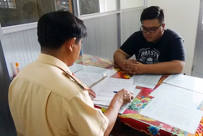 Cơ quan Công an làm việc đối với Huỳnh Thanh Hiệp.