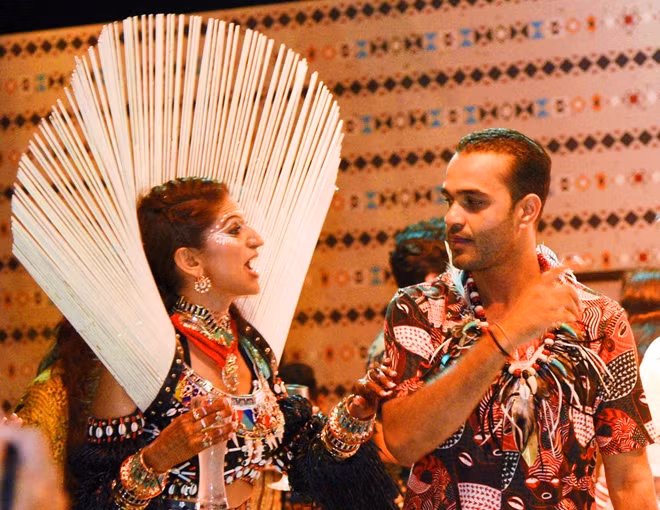 Cô dâu Kaabia Grewal và chú rể Rushang Shah rất ấn tượng, yêu thích với con người và đất nước Việt Nam.