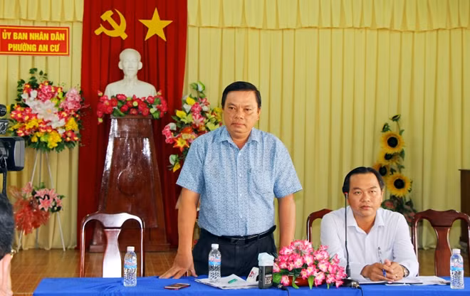 Phó Chủ tịch UBND quận Ninh Kiều Nguyễn Thanh Hải cho biết vụ việc đang được xác minh và sẽ có giải pháp hợp tình, hợp lí.