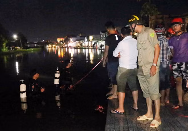 Khu vực công trình hồ Bún Xáng - nơi xảy ra vụ tai nạn thương tâm khiến một người phụ nữ tử vong trong cơn triều cường vào tối qua (1-10).