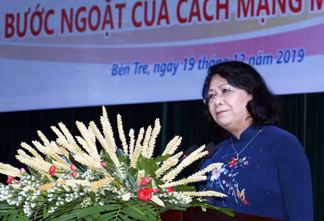 Phó Chủ tịch nước Đặng Thị Ngọc Thịnh phát biểu tại Hội thảo.