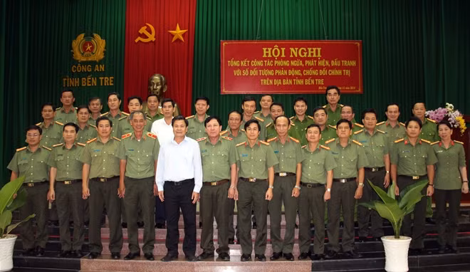 Các đại biểu tại Hội nghị.