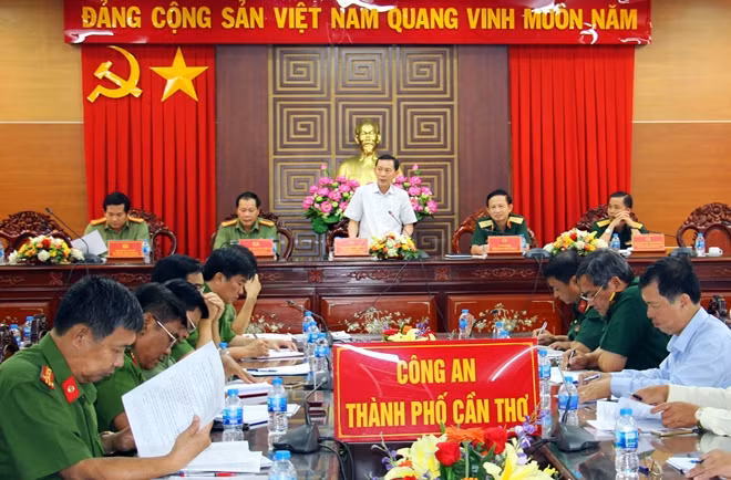 Chủ tịch UBND TP Cần Thơ Võ Thành Thống đánh giá cao sự phối hợp giữa lực lượng Công an và Quân sự trong năm 2018.