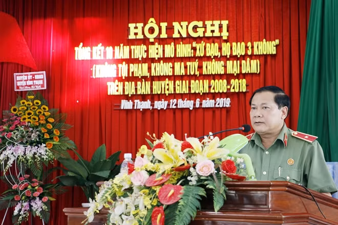 Thiếu tướng Nguyễn Văn Thuận - Giám đốc Công an TP Cần Thơ phát biểu tại Hội nghị.