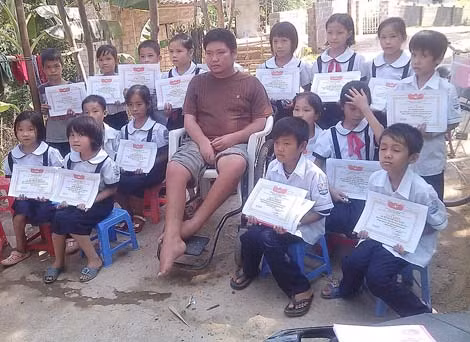 Những trái ngọt sau tháng ngày kèm cặp của thầy Bình.