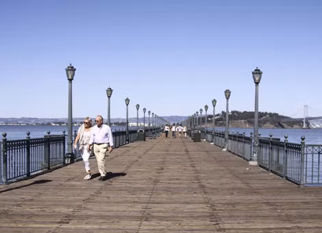 Cầu cảng ngắm biển tại San Francisco.