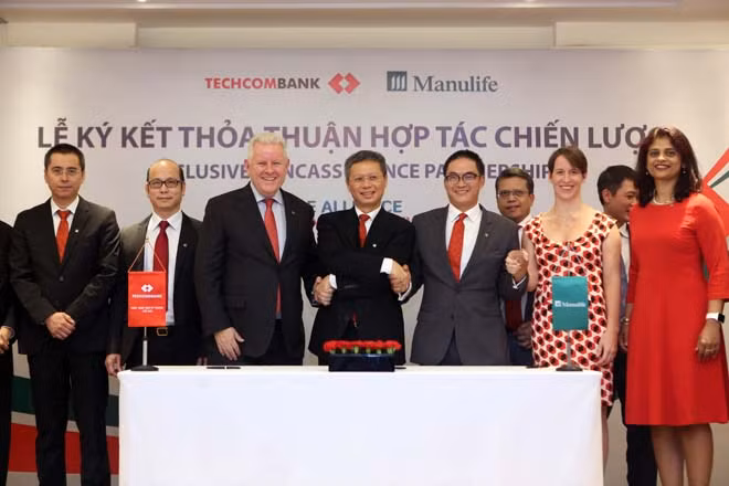 Techcombank ký kết thỏa thuận hợp tác chiến lược với Manulife