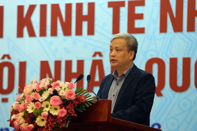 PGS.TS Vũ Văn Hà phát biểu đề dẫn Hội thảo PGS.TS Vũ Văn Hà phát biểu đề dẫn Hội thảo
