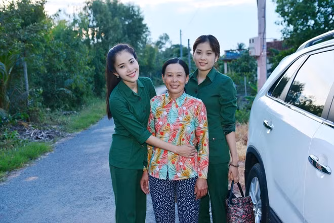 Hình ảnh Nam Em chia sẻ trên trang facebook cá nhân của cô.