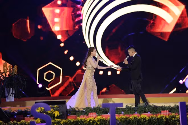 Giang Hồng Ngọc - Trọng Hiếu.