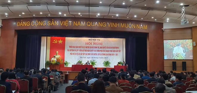 Giải quyết cán bộ dôi dư, thời gian sắp xếp... là những vấn đề được đưa ra tại hội nghị