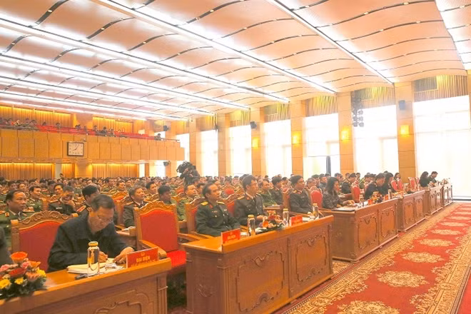 Các đại biểu tham dự hội nghị