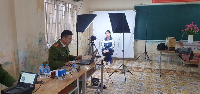 Sau đó là đến công đoạn chụp ảnh