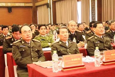 Thứ trưởng Bùi Quang Bền và các đại biểu tại Hội nghị triển khai công tác tuyển sinh CAND năm 2016.