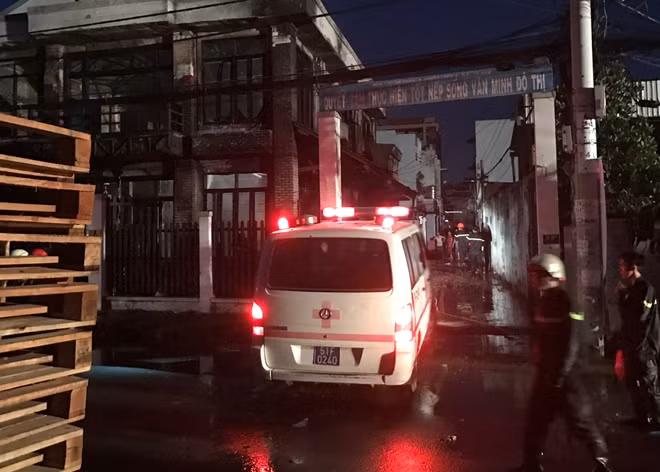 Đưa nạn nhân ra khỏi hiện trường