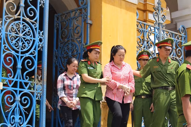Bị cáo Châu và Tuyền.