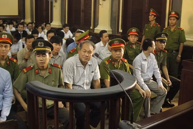 Các bị cáo tại phiên xử