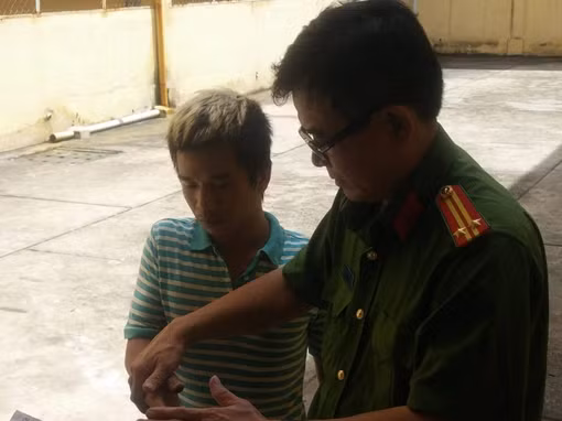 Lời khai của gã chồng hờ chế xăng đốt vợ trong cơn phê ma túy