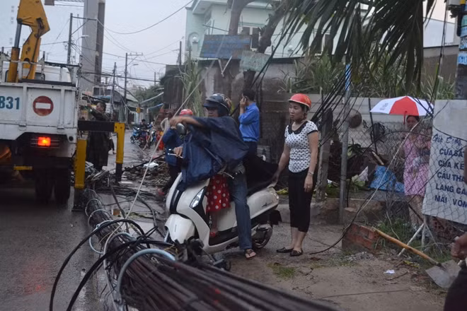 Giao thông qua khu vực này gặp khó