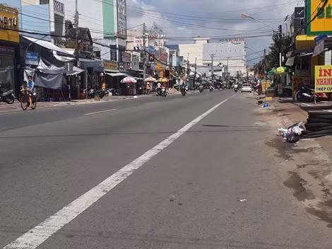 Tài xế ô tô tông chết nữ công nhân quét rác rồi bỏ trốn