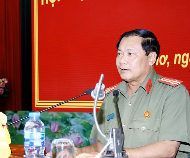 Đại tá Nguyễn Văn Thuận, Giám đốc Công an TP Cần Thơ, phát biểu tại buổi gặp mặt.