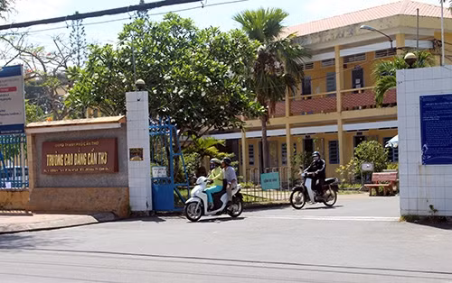 Trường Cao đẳng Cần Thơ.