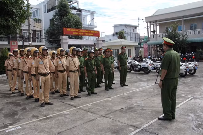 Năm 2018, Công an quận Ninh Kiều được Công an TP Cần Thơ đề nghị Bộ Công an tặng Cờ thi đua xuất sắc…