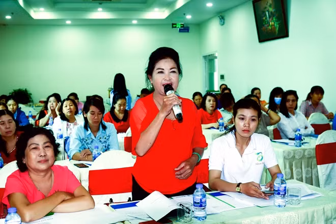 Hội thảo thu hút đông đảo hội viên phụ nữ tham gia.