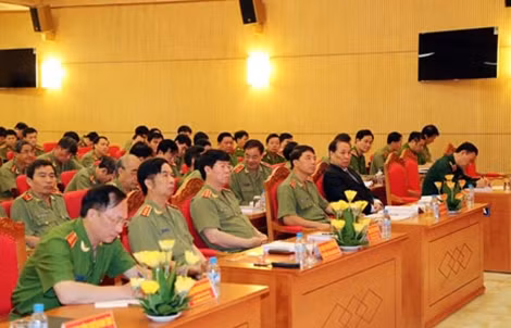 Các đại biểu tham dự Hội thảo.