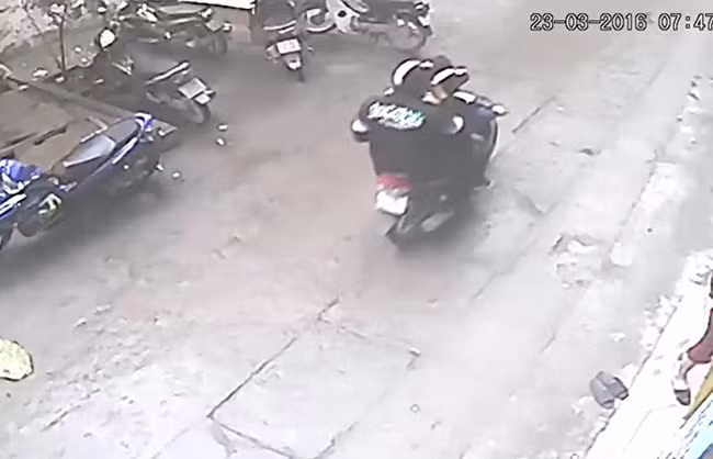 Cả ba đối tượng này đều trùng với những mô tả của nhà báo Đỗ Doãn Hoàng tại cơ quan điều tra. Ảnh cắt từ video.