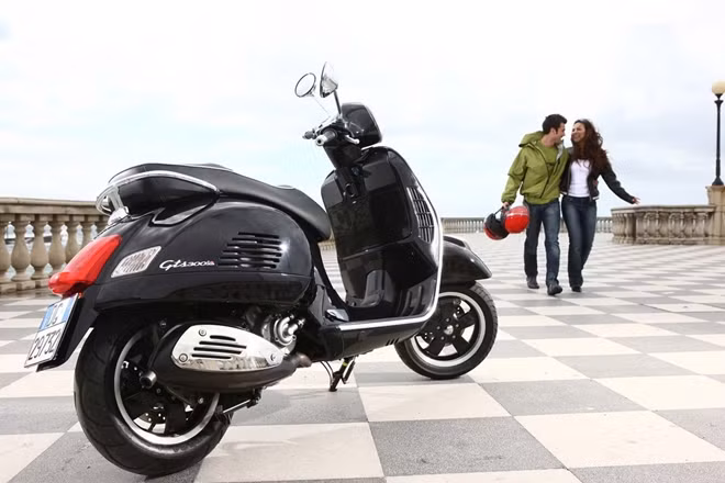 Vespa GTS 300 mới được lắp ráp tại nhà máy Piaggio ở Vĩnh Phúc - Ảnh minh họa
