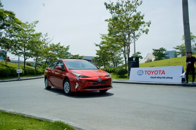 Toyota Việt Nam dự định đưa Prius ra thị trường vào cuối năm 2017 - Ảnh minh hoạ Toyota Việt Nam dự định đưa Prius ra thị trường vào cuối năm 2017 - Ảnh minh hoạ