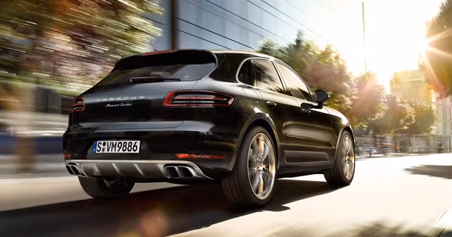 Hơn 50.000 xe Macan bị Porsche gọi về xưởng để khắc phục lỗi ở hệ thống bơm nhiên liệu - Ảnh minh hoạ