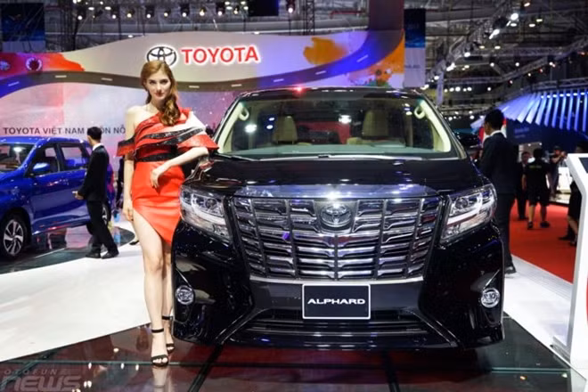 Alphard do Toyota Việt Nam phân phối - Ảnh: OFN